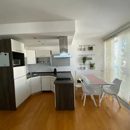 Top W/big Terrace & Pvt. Parking * Ljubljana
